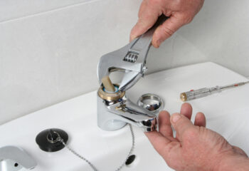 Professional water heater repair and installation in home