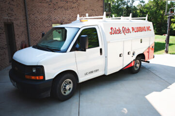 Commercial plumbing solutions for offices and industrial facilities