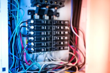 24-hour electrical repair in Rock Island and Quad Cities for outages and faults