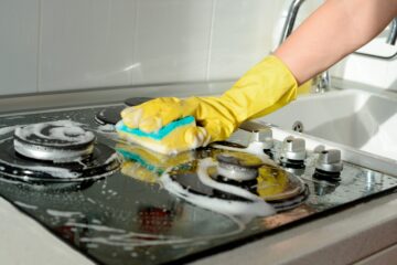 Daily and weekly office janitorial cleaning solutions