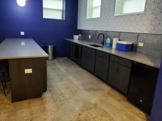 Overnight cleaning services for offices and facilities