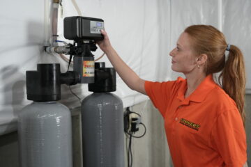 24/7 emergency plumbing service for urgent pipe and leak repairs