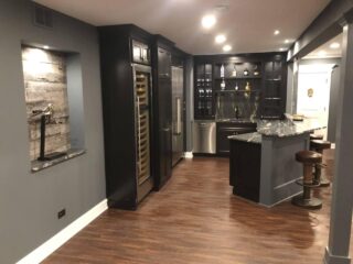 Move-in and move-out cleaning service for smooth transitions