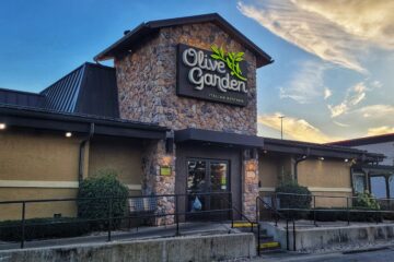 Olive Garden Italian Restaurant – Classic Italian Meals & Family Dining - Italian restaurant in North Riverside, Illinois