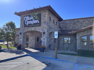 Olive Garden Italian Restaurant – Experience Authentic Italian Flavors - Italian restaurant in Chicago, Illinois