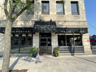 Pazzi Di Pizza Elmhurst - Italian restaurant in Elmhurst, Illinois