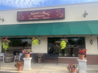 Nuova Italia Restaurant - Italian restaurant in Addison, Illinois