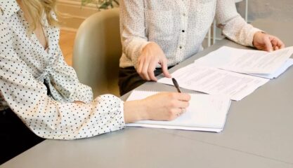 Professional assistance with employment contract disputes and negotiations